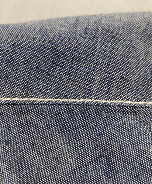 and wander（アンドワンダー）and wander (アンドワンダー) CORDURA indigo chambray collarless shirt コーデュラ・インディゴ・シャンブレー・カラーレス・シャツ 574-1983114 ブルー サイズ:FREEの古着・服飾アイテム