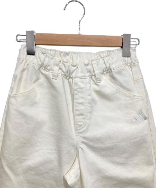 adidas（アディダス）adidas (アディダス) ロングパンツ STSV デニムパンツ ホワイト サイズ:2XSの古着・服飾アイテム