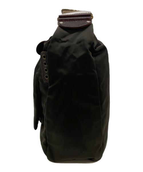 Felisi（フェリージ）Felisi (フェリージ) ナイロンショルダーバッグ オリーブの古着・服飾アイテム