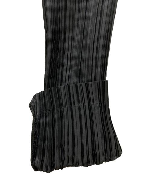 ISSEY MIYAKE FETE（イッセイミヤケフェット）ISSEY MIYAKE FETE (イッセイミヤケフェット) ドラゴンウィスカー カーディガンジャケット ブラック サイズ:3の古着・服飾アイテム