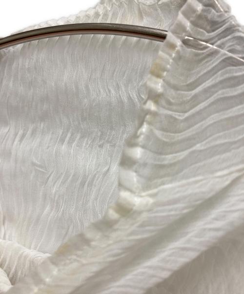 ISSEY MIYAKE（イッセイミヤケ）ISSEY MIYAKE (イッセイミヤケ) プリーツカットソー ホワイト サイズ:Mの古着・服飾アイテム