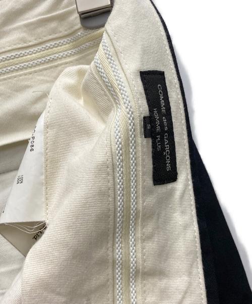 COMME des GARCONS HOMME PLUS（コムデギャルソンオムプリュス）COMME des GARCONS HOMME PLUS (コムデギャルソンオムプリュス) クロップドパンツ ブラック サイズ:Sの古着・服飾アイテム