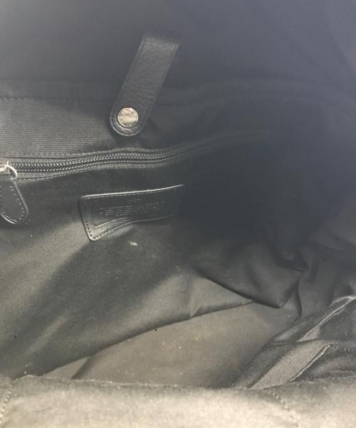 COACH（コーチ）COACH (コーチ) シグネイチャーバックパック ブラックの古着・服飾アイテム