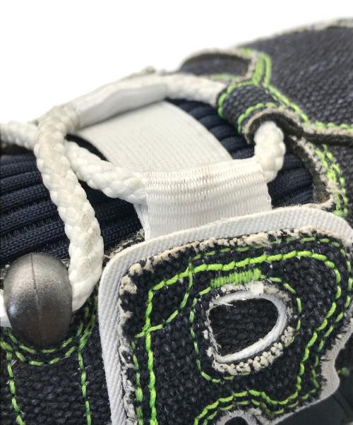 NIKE（ナイキ）NIKE (ナイキ) GIRLS WMNS AIR MORE UPTEMPO ブラック サイズ:US 6 1/2の古着・服飾アイテム