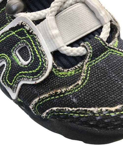 NIKE（ナイキ）NIKE (ナイキ) GIRLS WMNS AIR MORE UPTEMPO ブラック サイズ:US 6 1/2の古着・服飾アイテム