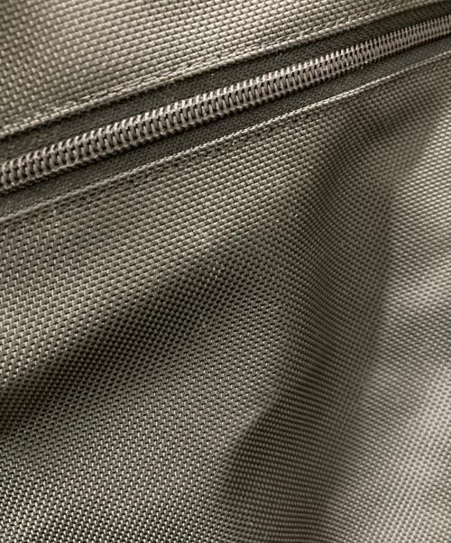 TUMI（トゥミ）TUMI (トゥミ) 42インチデラックスガーメントバッグ ブラックの古着・服飾アイテム