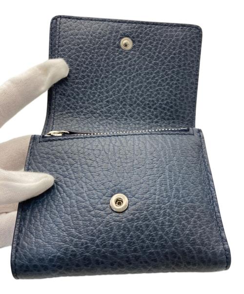 Maison Margiela（メゾンマルジェラ）Maison Margiela (メゾンマルジェラ) Zip Compact tri fold wallet ネイビーの古着・服飾アイテム