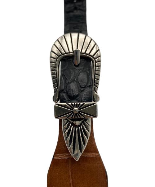 TOGA TOO（トーガ・トゥ）TOGA TOO (トーガ・トゥ) DOUBLE BUCKLE WATCH BELT ブルー×ブラウンの古着・服飾アイテム