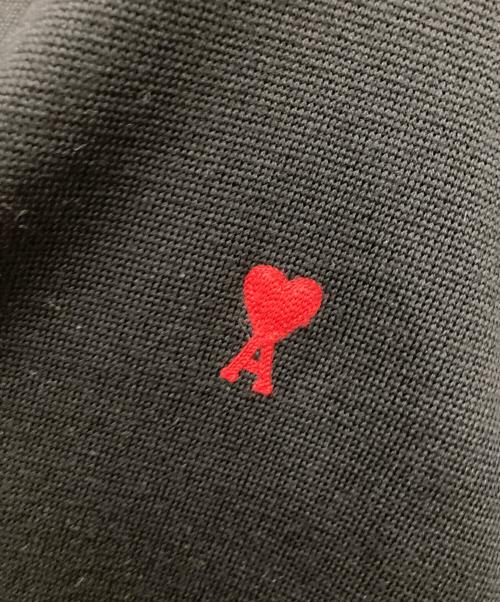 AMI Alexandre Mattiussi（アミアレクサンドルマテュッシ）AMI Alexandre Mattiussi (アミアレクサンドルマテュッシ) ハートロゴ刺繍カーディガン ブラック サイズ:XLの古着・服飾アイテム