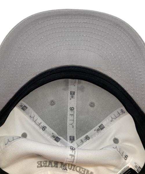 New Era（ニューエラ）New Era (ニューエラ) midium rare キャップ ホワイト×グレーの古着・服飾アイテム