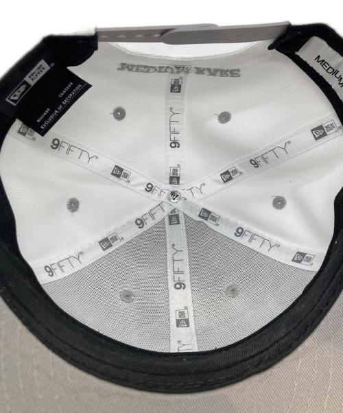 New Era（ニューエラ）New Era (ニューエラ) midium rare キャップ ホワイト×グレーの古着・服飾アイテム