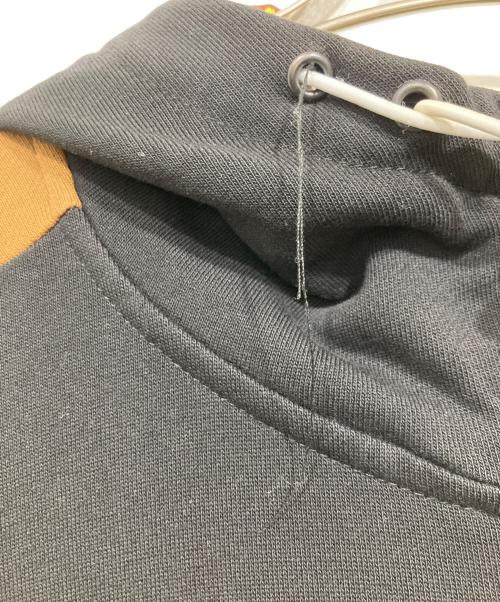 EMPORIO ARMANI（エンポリオ アルマーニ）EMPORIO ARMANI (エンポリオ アルマーニ) ジップパーカー ブラック×グリーン サイズ:Ｌの古着・服飾アイテム
