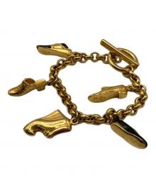Salvatore Ferragamo（サルヴァトーレ フェラガモ）の古着「パンプスモチーフゴールドチャームブレスレット」｜ゴールド