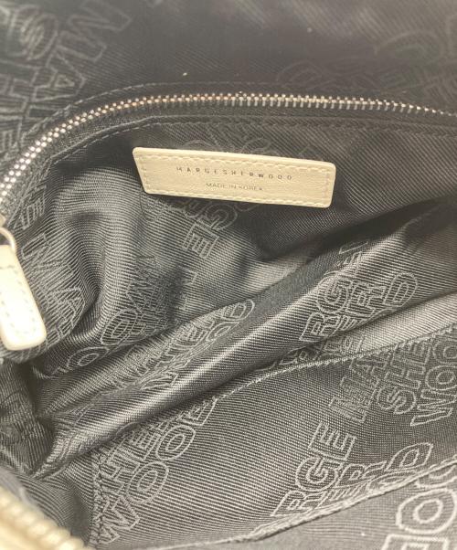 MARGESHERWOOD（マージシャーウッド）MARGESHERWOOD (マージシャーウッド) OUTPOCKET HOBO MINI アイボリーの古着・服飾アイテム