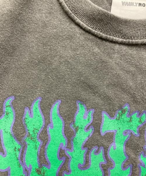 VAULTROOM（ボルトルーム）VAULTROOM (ボルトルーム) GAMING TO HELL Tシャツ グレー サイズ:Lの古着・服飾アイテム