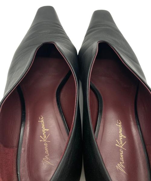 Mame Kurogouchi（マメクロゴウチ）Mame Kurogouchi (マメクロゴウチ) Curved Line Low Heel Pumps ブラック サイズ:23.5cmの古着・服飾アイテム