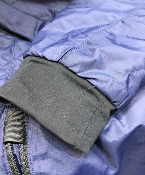 ROYAL NAVY（ロイヤルネイビー）ROYAL NAVY (ロイヤルネイビー) LIG 4.0 jacket/インサレーションジャケット ネイビー サイズ:Ⅿの古着・服飾アイテム