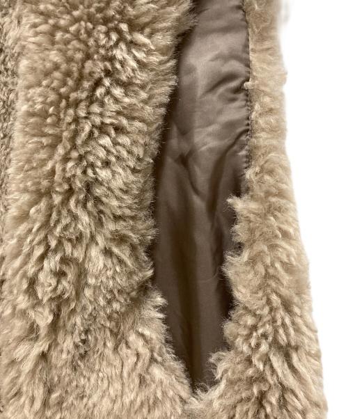 Curensology（カレンソロジー）Curensology (カレンソロジー) シープライクファーベスト ベージュ サイズ:FREEの古着・服飾アイテム