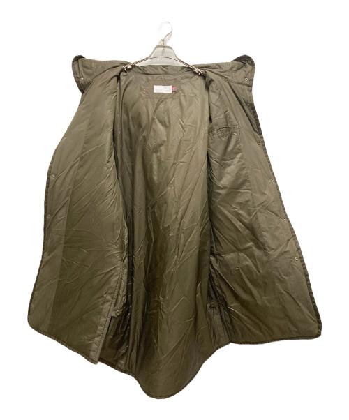 WILD THINGS（ワイルドシングス）WILD THINGS (ワイルドシングス) TOMORROW LAND (トゥモローランド) 別注 プリマロフト キルティングコート オリーブ サイズ:FREEの古着・服飾アイテム