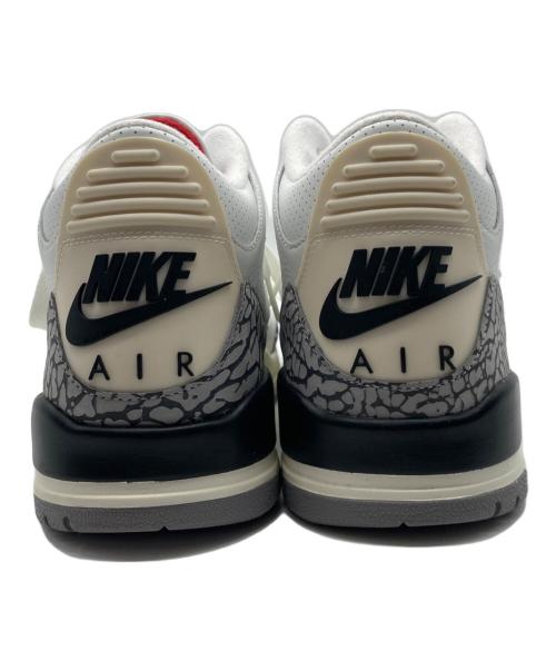 NIKE（ナイキ）NIKE (ナイキ) スニーカー ホワイト サイズ:US　9の古着・服飾アイテム