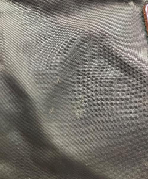 Felisi（フェリージ）Felisi (フェリージ) ボディバッグ カーキの古着・服飾アイテム