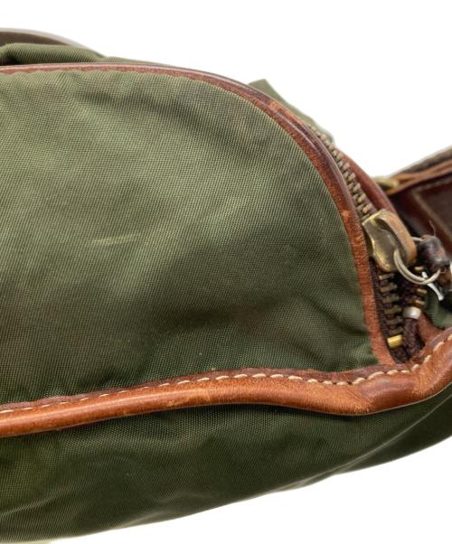 Felisi（フェリージ）Felisi (フェリージ) ボディバッグ カーキの古着・服飾アイテム