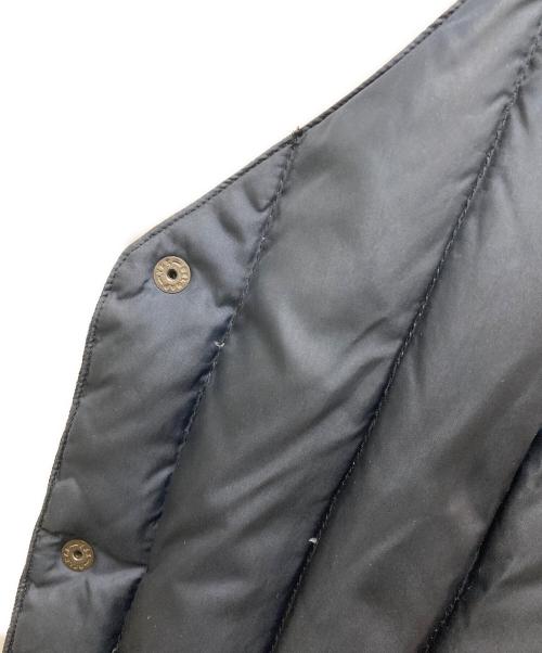 RockyMountainFeatherBed（ロッキーマウンテンフェザーベッド）RockyMountainFeatherBed (ロッキーマウンテンフェザーベッド) ダウンベスト ネイビー サイズ:Mの古着・服飾アイテム