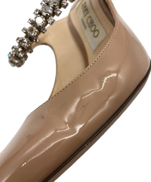 JIMMY CHOO（ジミーチュウ）JIMMY CHOO (ジミーチュウ) ストラップ付き Ballet Pink パテント レザー ミュール ベージュ サイズ:37の古着・服飾アイテム