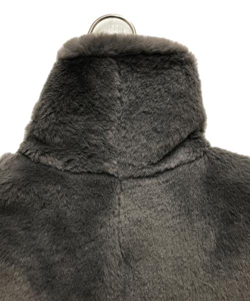 HERNO（ヘルノ）HERNO (ヘルノ) COAT IN SOFT ALTERNATIVE FUR グレー サイズ:40の古着・服飾アイテム