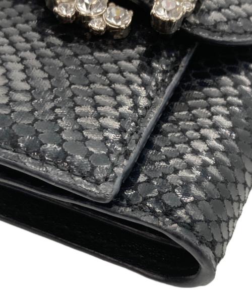 JIMMY CHOO（ジミーチュウ）JIMMY CHOO (ジミーチュウ) ビジュー3つ折り財布 ブラックの古着・服飾アイテム