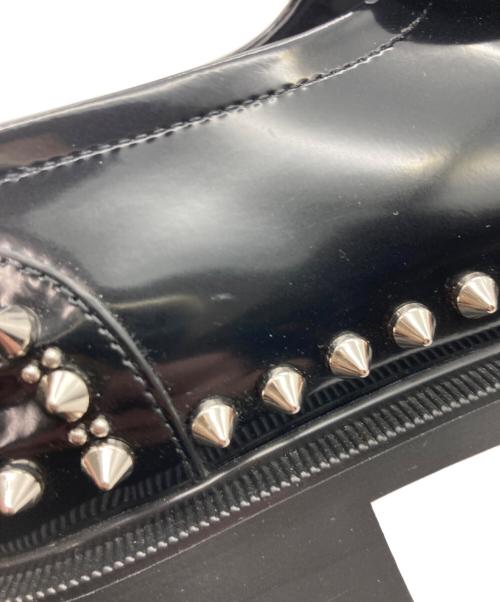 Christian Louboutin（クリスチャン・ルブタン）Christian Louboutin (クリスチャン・ルブタン) MOC LUG SPIKBS FLAT ローファー ブラック サイズ:37の古着・服飾アイテム