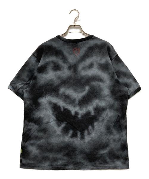 Heaven by Marc Jacobs（ヘブンバイマークジェイコブス）Heaven by Marc Jacobs (ヘブンバイマークジェイコブス) Sweet Devil Airbrush Tee グレー×レッド サイズ:Lの古着・服飾アイテム