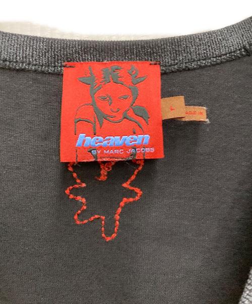 Heaven by Marc Jacobs（ヘブンバイマークジェイコブス）Heaven by Marc Jacobs (ヘブンバイマークジェイコブス) Sweet Devil Airbrush Tee グレー×レッド サイズ:Lの古着・服飾アイテム