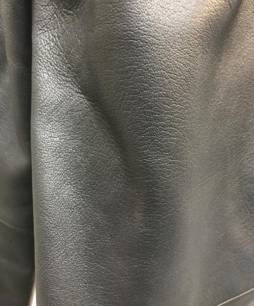 BACCA（バッカ）BACCA (バッカ) ソフトシープレザー セミワイドストレートパンツ ブラック サイズ:32の古着・服飾アイテム