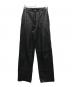 BACCA（バッカ）の古着「ソフトシープレザー セミワイドストレートパンツ」｜ブラック
