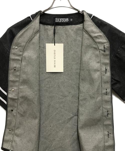 Bevis studio（ビーヴィス・スタジオ）Bevis studio (ビーヴィス・スタジオ) ベースボールシャツ ブラック サイズ:Mの古着・服飾アイテム