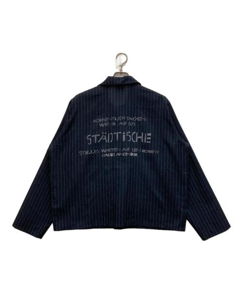 gadid anoniem（ガディッド アノニム）GADID ANONIEM (ガディッド アノニム) メッセージプリントストライプシャツ ネイビー サイズ:FREEの古着・服飾アイテム