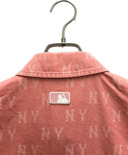 MLB（エムエルビー）MLB (エムエルビー) Classic Monogram Gradient Denim Shirt ピンク サイズ:Mの古着・服飾アイテム