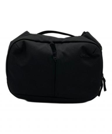 中古・古着通販】Incase (インケース) Tracks Sling 7L ブラック