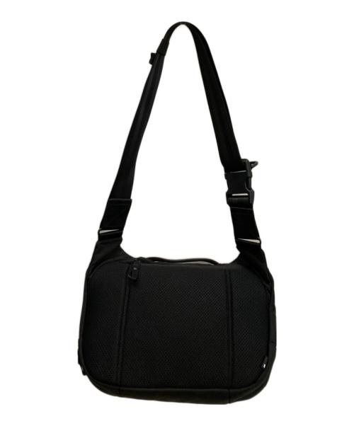 Incase（インケース）Incase (インケース) Tracks Sling 7L ブラックの古着・服飾アイテム