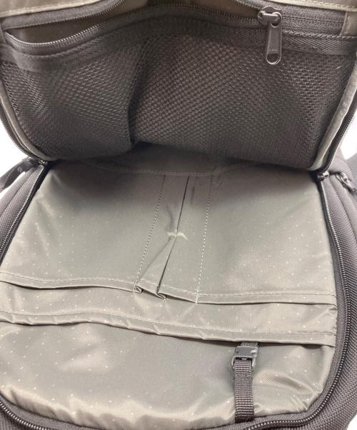 Incase（インケース）Incase (インケース) Tracks Back Pack 18L ブラックの古着・服飾アイテム