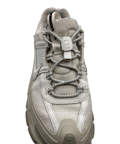 NIKE（ナイキ）NIKE (ナイキ) WMNS ZOOM VOMERO ROAM グレー サイズ:24cmの古着・服飾アイテム