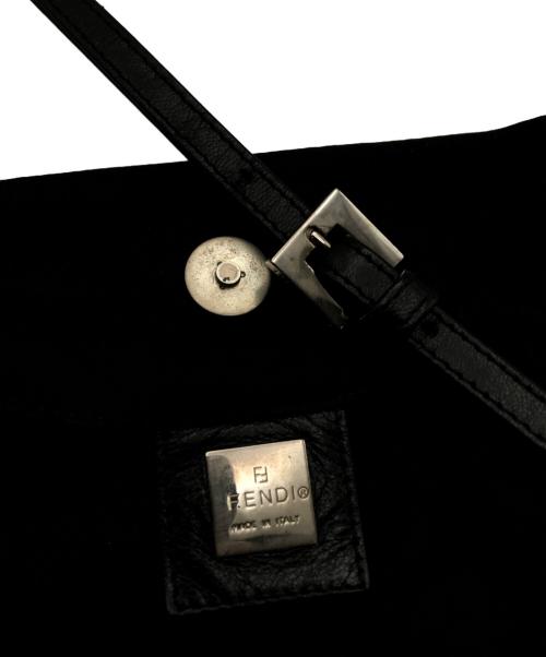 FENDI（フェンディ）FENDI (フェンディ) ワンショルダーバッグ ブラックの古着・服飾アイテム