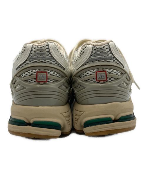 NEW BALANCE（ニューバランス）NEW BALANCE (ニューバランス) スニーカー ベージュ サイズ:US 8 1/2の古着・服飾アイテム