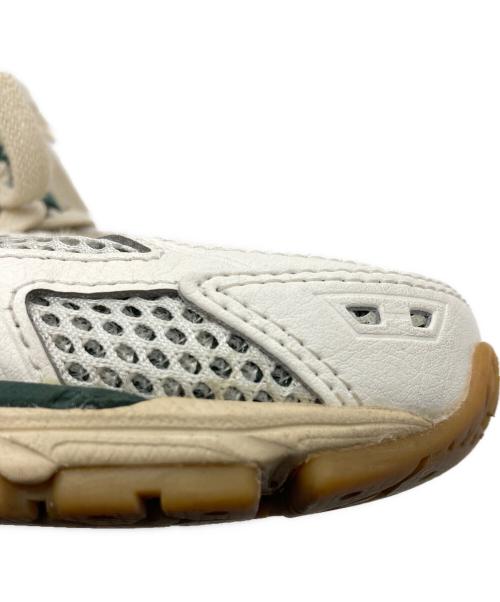 NEW BALANCE（ニューバランス）NEW BALANCE (ニューバランス) スニーカー ベージュ サイズ:US 8 1/2の古着・服飾アイテム