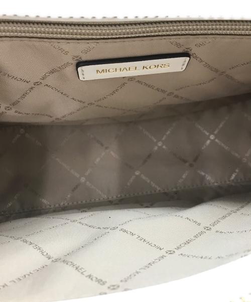 MICHAEL KORS（マイケル・コース）MICHAEL KORS (マイケル・コース) SHEILA センタージップ サッチェル ミディアム ホワイトの古着・服飾アイテム