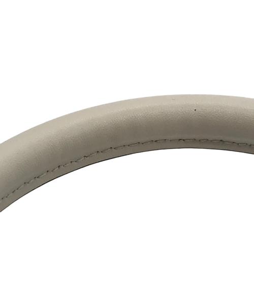 MICHAEL KORS（マイケル・コース）MICHAEL KORS (マイケル・コース) SHEILA センタージップ サッチェル ミディアム ホワイトの古着・服飾アイテム