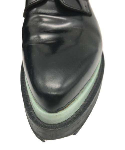 Acne studios（アクネ ストゥディオス）Acne studios (アクネ ストゥディオス) ポインテッドトゥ レースアップシューズ ブラック×ブルー サイズ:38の古着・服飾アイテム