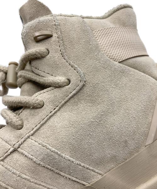 adidas（アディダス）adidas (アディダス) FEAR OF GOD (フィア・オブ・ゴッド) Athletics Los Angeles Hikers ベージュ サイズ:US 10 1/2の古着・服飾アイテム