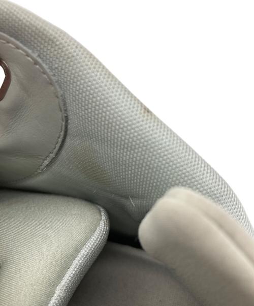 LOUIS VUITTON（ルイ ヴィトン）LOUIS VUITTON (ルイ ヴィトン) LVトレイナー・ラインスニーカー グレー×ホワイト サイズ:9 1/2の古着・服飾アイテム